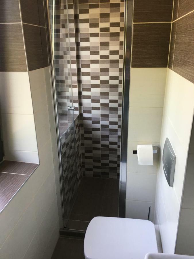 Hotel Laza Vendégház Zamárdi Esterno foto
