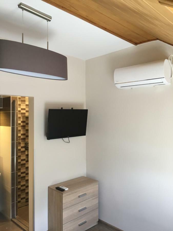 Hotel Laza Vendégház Zamárdi Esterno foto